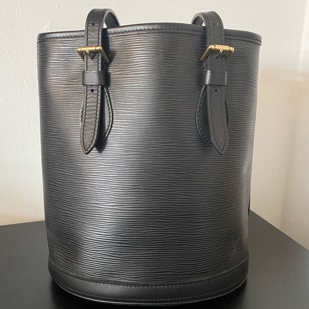 Louis Vuitton Eli Leather Bucket PM Souple